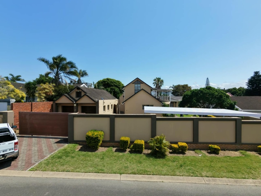 4 Bedroom Property for Sale in Blue Bend Eastern Cape